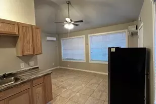 1020 N Main St, Baytown, TX 77520 - Photo 8