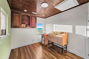 970 Surfside Dr, Crystal Beach, TX 77650 - Photo 26