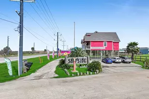 970 Surfside Dr, Crystal Beach, TX 77650 - Photo 6