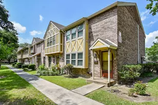 10488 Hammerly Blvd, Houston, TX 77043 - Photo 2