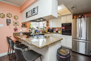 10488 Hammerly Blvd, Houston, TX 77043 - Photo 14