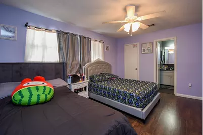 10488 Hammerly Boulevard #81, Houston, TX 77043 - Photo 22