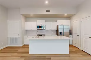 504 Nursery Rd, The Woodlands, TX 77380 - Photo 10