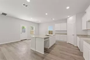 7827 Bergamot Cir, Magnolia, TX 77354 - Photo 10