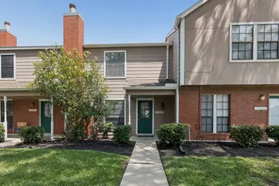 17225 Saturn Lane, Houston, TX 77058 - Photo 1
