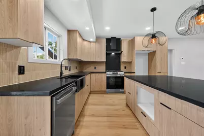 1509 Moody Street, Houston, TX 77009 - Photo 14