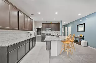 714 Calm Ct, Rosharon, TX 77583 - Photo 6