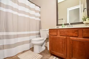 202 Bailey Brook Ln, Dickinson, TX 77539 - Photo 22
