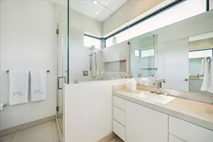 311 Brown Saddle St, Houston, TX 77057 - Photo 34