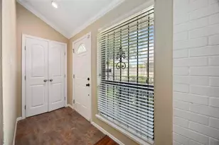 13882 Hollowgreen Dr, Houston, TX 77082 - Photo 6