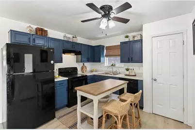 308 Sea Bean Street, Surfside Beach, TX 77541 - Photo 8