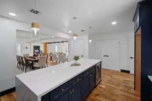 701 W 39th St, Houston, TX 77018 - Photo 16