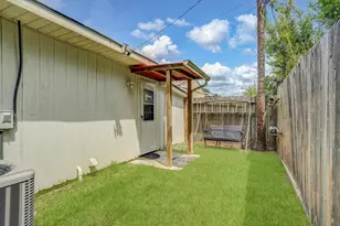 120 Fern Ln, Highlands, TX 77562 - Photo 48