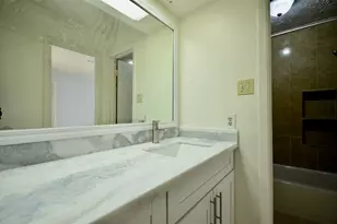 6407 S Briar Bayou Dr, Houston, TX 77072 - Photo 2