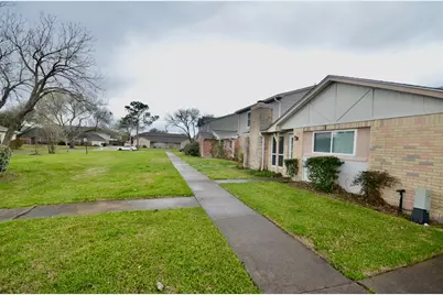 6407 S Briar Bayou Drive, Houston, TX 77072 - Photo 6