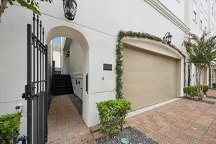 1244 W 23rd St, Houston, TX 77008 - Photo 2