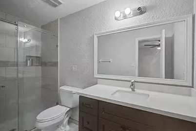 413 W Semands Avenue, Conroe, TX 77301 - Photo 12