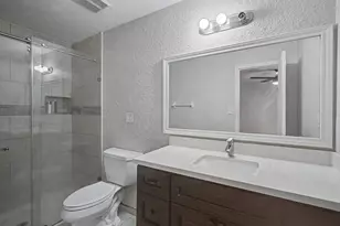 413 W Semands Ave, Conroe, TX 77301 - Photo 12