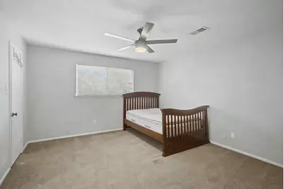 413 W Semands Avenue, Conroe, TX 77301 - Photo 10