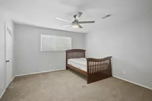 413 W Semands Ave, Conroe, TX 77301 - Photo 10