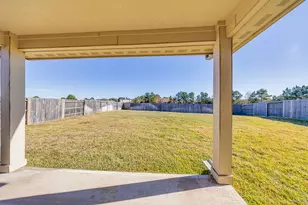 2107 Cherryvale Dr, Tomball, TX 77375 - Photo 22