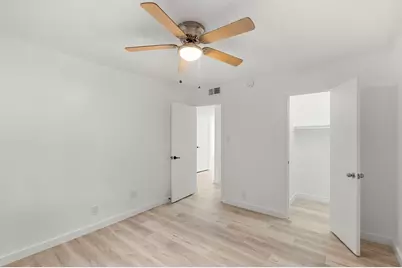 269 Venture Boulevard S, Point Venture, TX 78645 - Photo 22