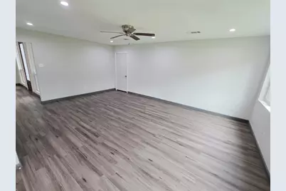 910 Royal Oak Drive, Dickinson, TX 77539 - Photo 14
