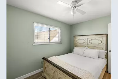 334 Paradise Drive, Tiki Island, TX 77554 - Photo 30