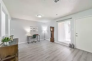 9907 Sageorchard Ln, Houston, TX 77089 - Photo 8
