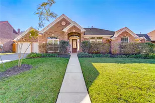 309 Oak Creek Dr, League City, TX 77573 - Photo 1