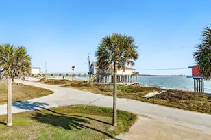 13135 Gulf Beach Dr, Freeport, TX 77541 - Photo 32