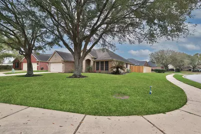 10997 Mercer Estates Court, Conroe, TX 77385 - Photo 2