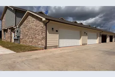 500 Legacy #502, Alvin, TX 77511 - Photo 12