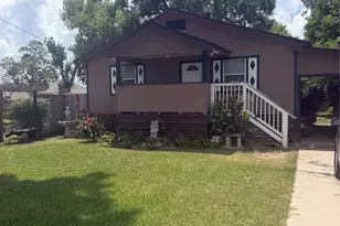 213 N 2nd St, La Porte, TX 77571 - Photo 2
