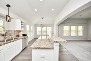 731 Rim Water Dr, Alvin, TX 77511 - Photo 8