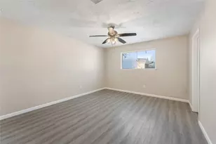 12411 Drifting Winds Dr, Houston, TX 77044 - Photo 12