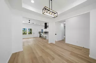 612 Austin St, West Columbia, TX 77486 - Photo 16