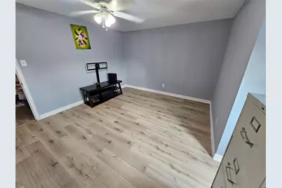 10112 Beekman Place Drive, Houston, TX 77043 - Photo 18