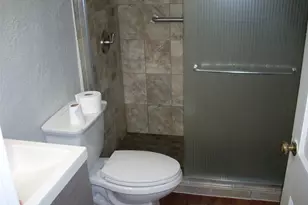 6927 Keller St, Houston, TX 77087 - Photo 10