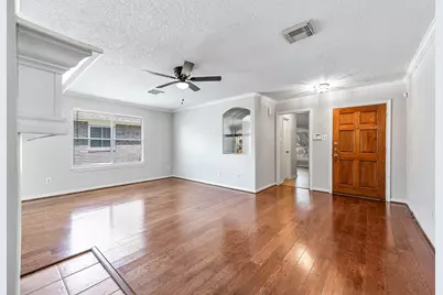 5922 James Place, Houston, TX 77085 - Photo 6