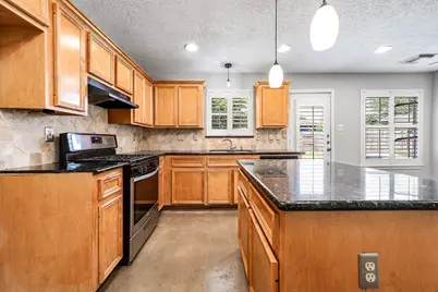 5922 James Place, Houston, TX 77085 - Photo 14