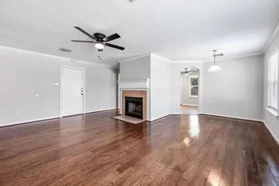 5922 James Place, Houston, TX 77085 - Photo 8