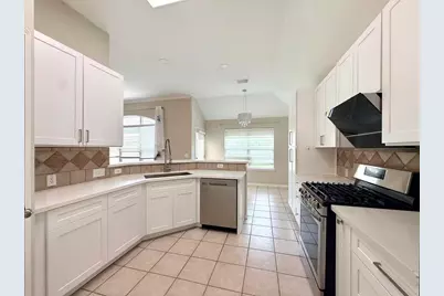 9006 Sundown Drive, Pearland, TX 77584 - Photo 14