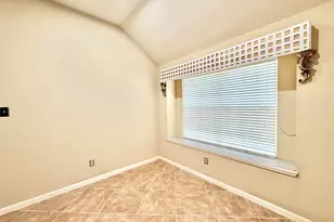 8514 Spotslyvania Ln, Houston, TX 77083 - Photo 12