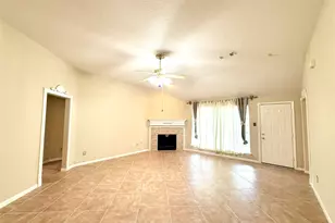 8514 Spotslyvania Ln, Houston, TX 77083 - Photo 14