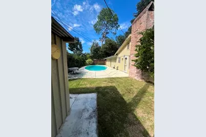 10031 Briar Rose Drive, Houston, TX 77042 - Photo 6