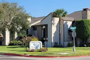 7055 N Holiday Dr, Galveston, TX 77550 - Photo 1