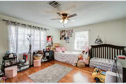 1421 Glenmore Forest Street, Houston, TX 77055 - Photo 22