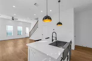 10937 Fire Creek Dr, Houston, TX 77043 - Photo 10