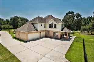 30434 E Legends Trail Dr, Spring, TX 77386 - Photo 2
